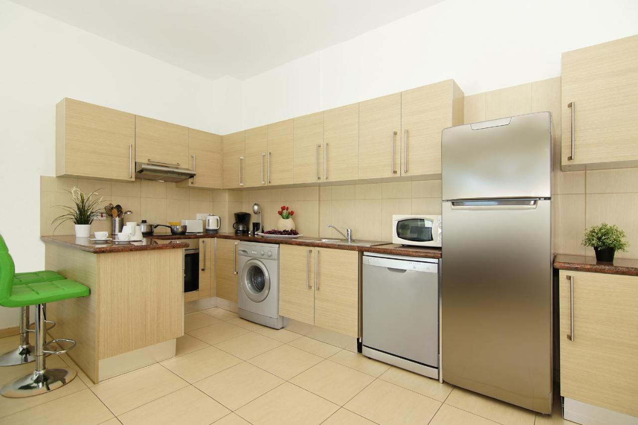 Calypso - Coralli Beachfront Apartment Protaras Zewnętrze zdjęcie