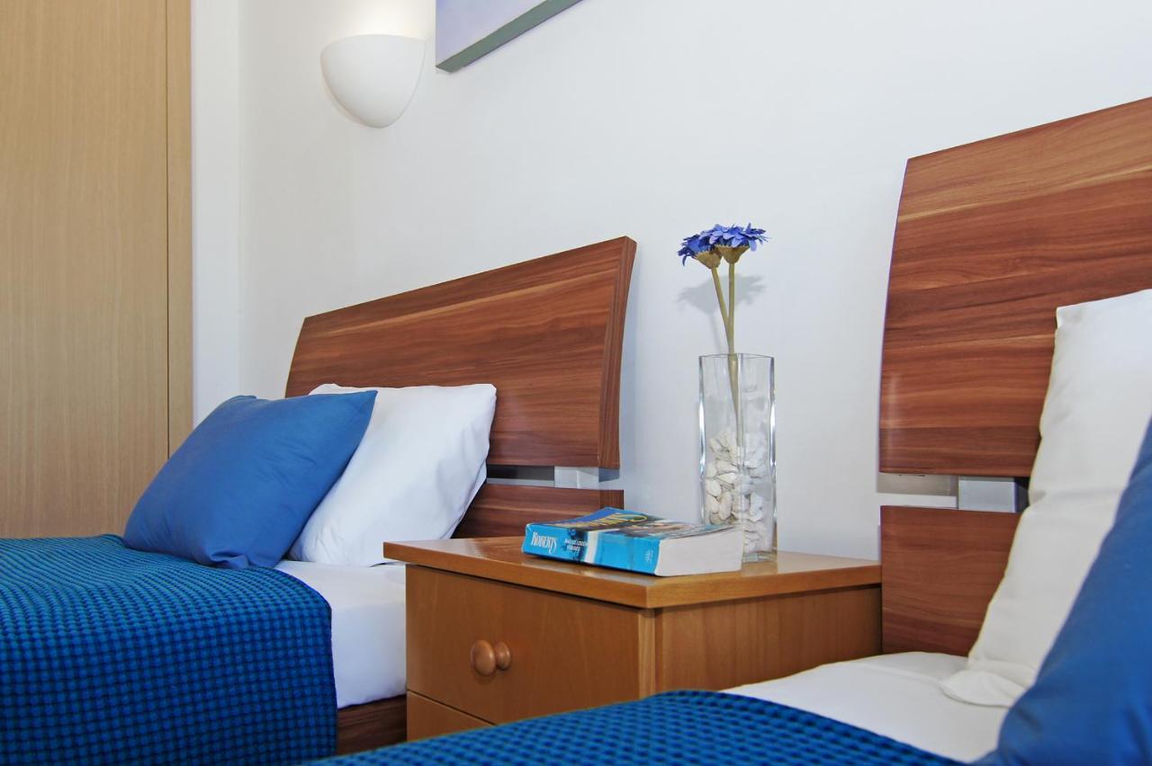 Calypso - Coralli Beachfront Apartment Protaras Zewnętrze zdjęcie