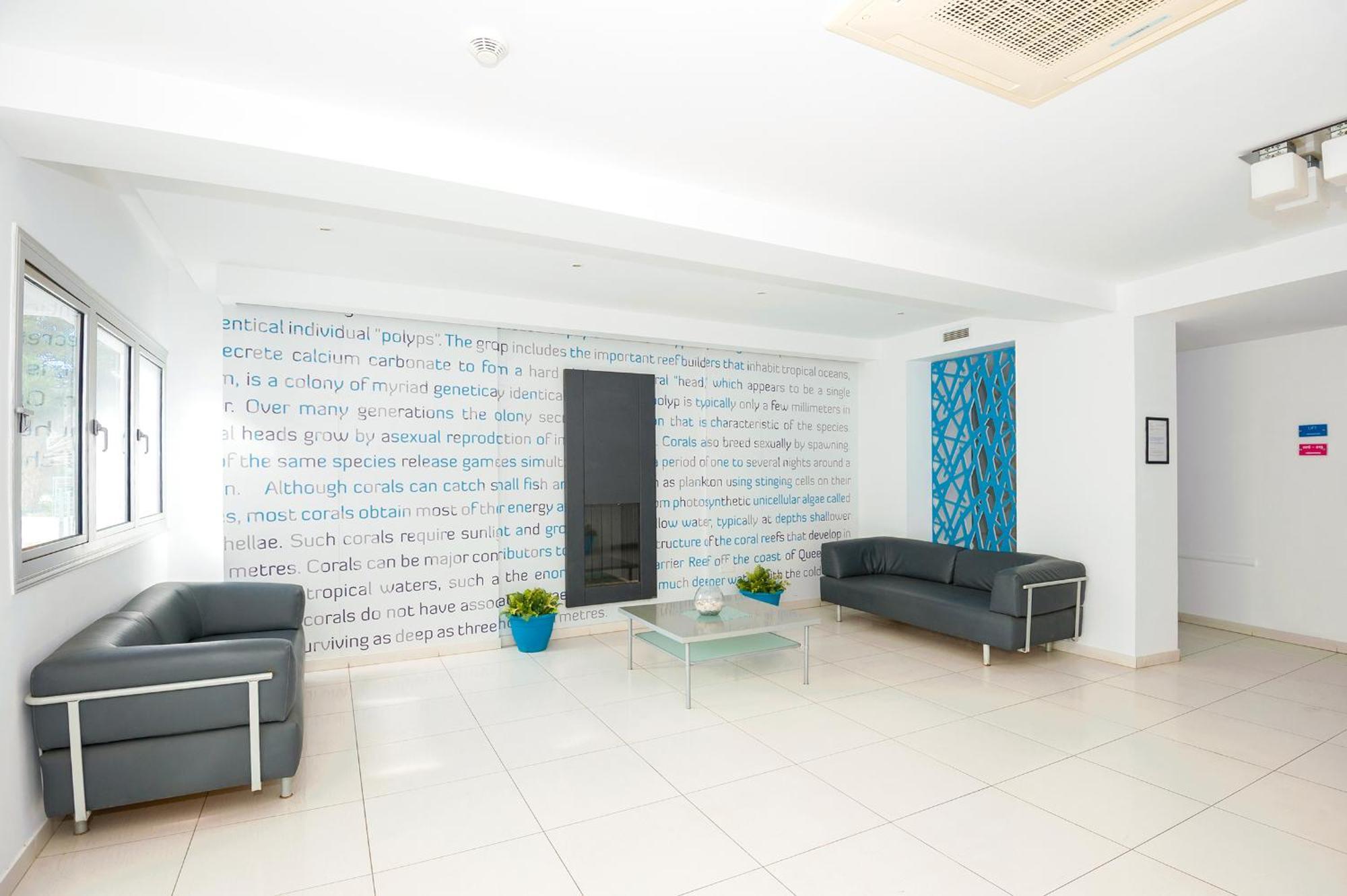 Calypso - Coralli Beachfront Apartment Protaras Zewnętrze zdjęcie
