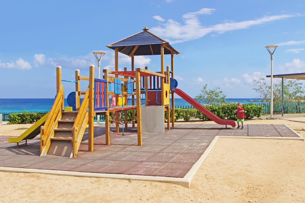 Calypso - Coralli Beachfront Apartment Protaras Zewnętrze zdjęcie
